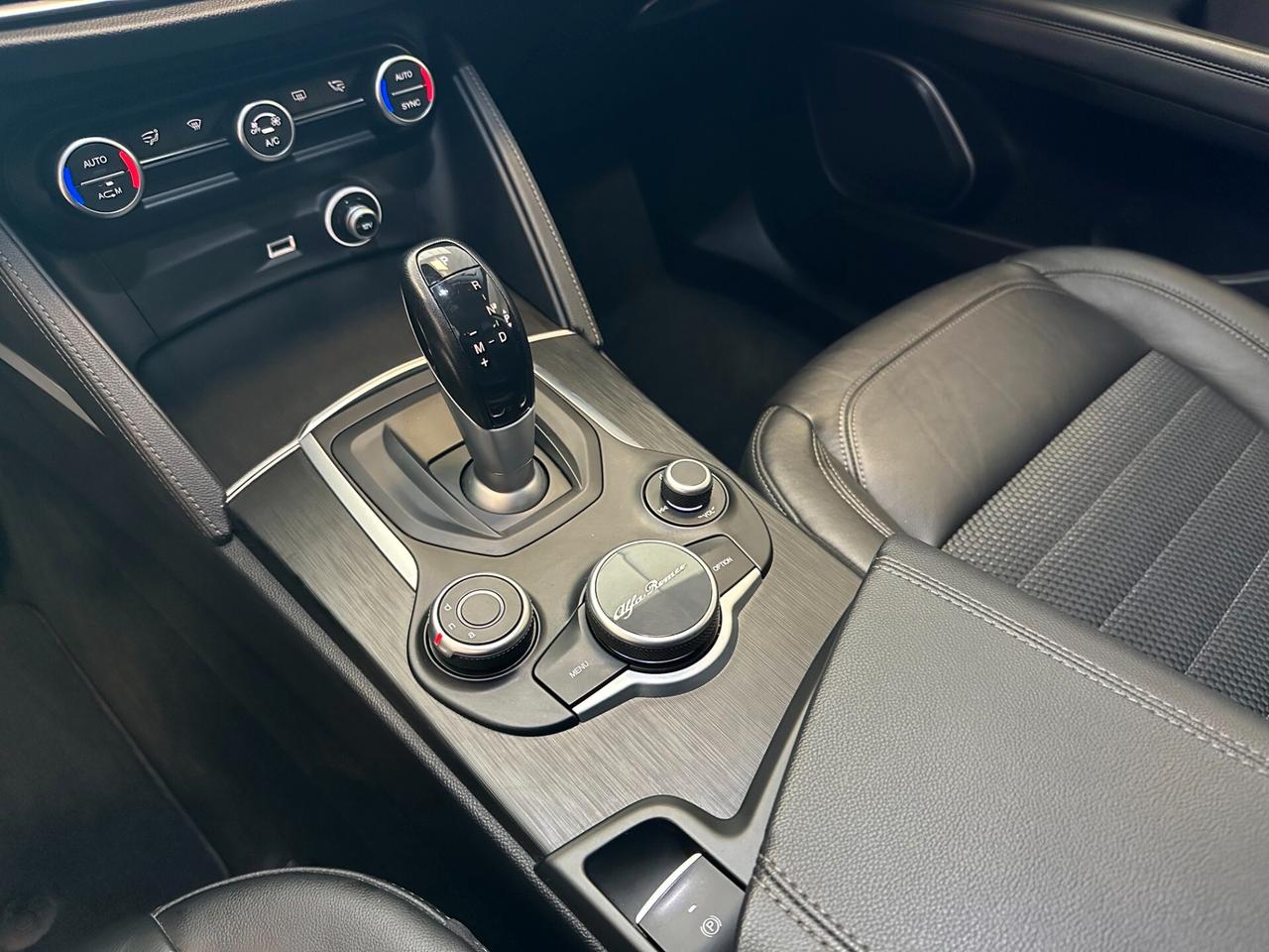 Alfa Romeo Stelvio 2.2 Turbodiesel 180 CV AT8 RWD Executive DISTRIBUZIONE OK