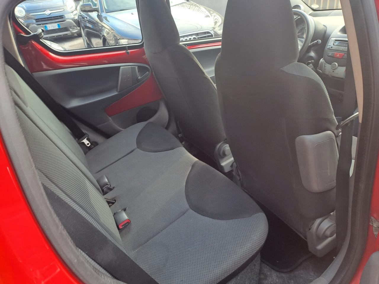 Toyota Aygo 1.0 12V VVT-i 5 porte Sol