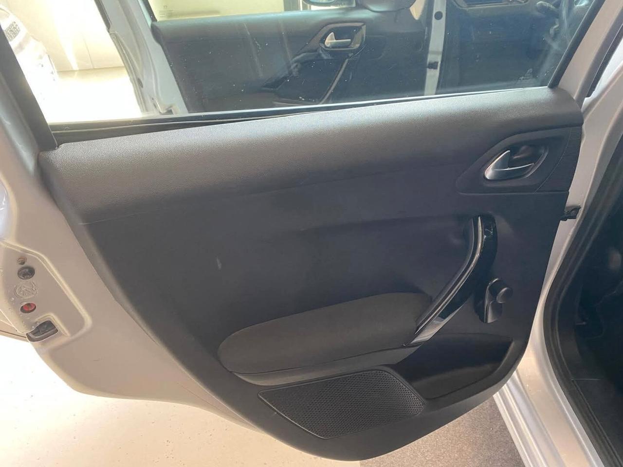 Peugeot 208 BlueHDi 75 S&S 5 porte Active