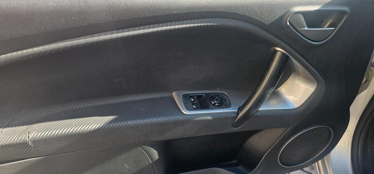 Alfa Romeo MiTo 1.6 JTDm 16V Distinctive Sport Pack