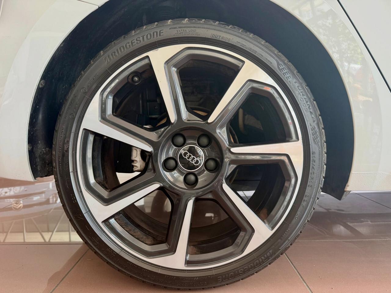 AUDI A1 30 TFSI SPB BLACK-LINE S-TRONIC
