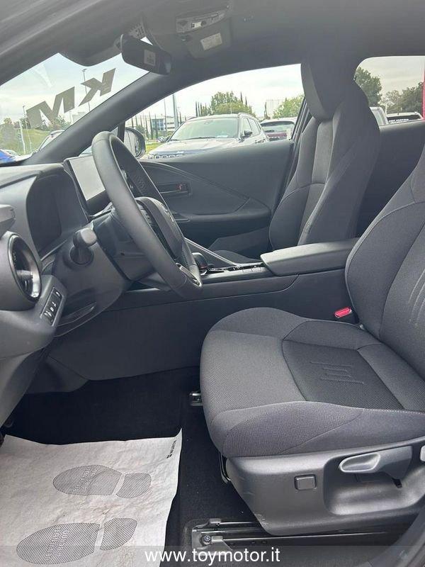 Toyota C-HR (2023-) 2.0 PHEV Trend