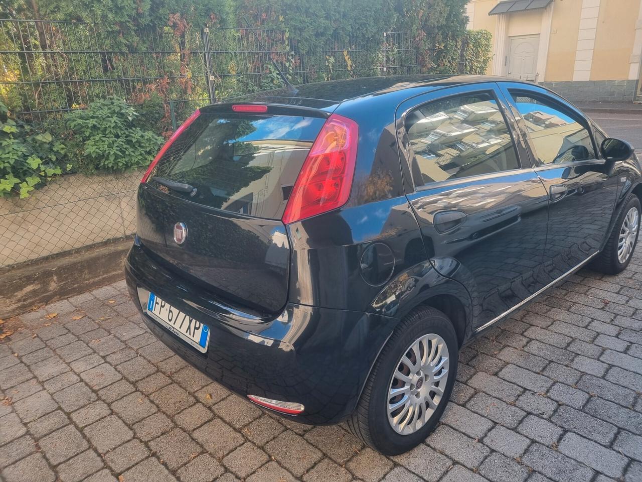 Fiat Punto 1.2 8V 5 porte anno2018 1propr. neopat