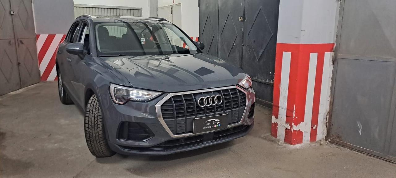 Audi Q3 35 TDI S tronic Business