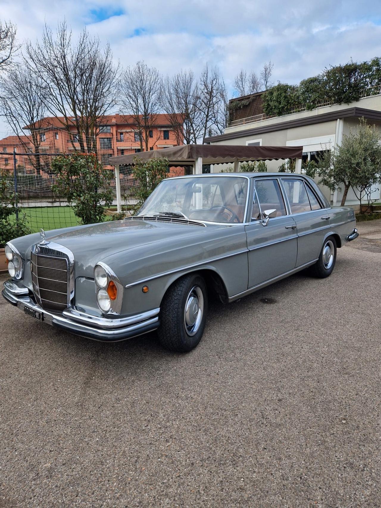 MERCEDES-BENZ 250 S - 1966 - 145cv