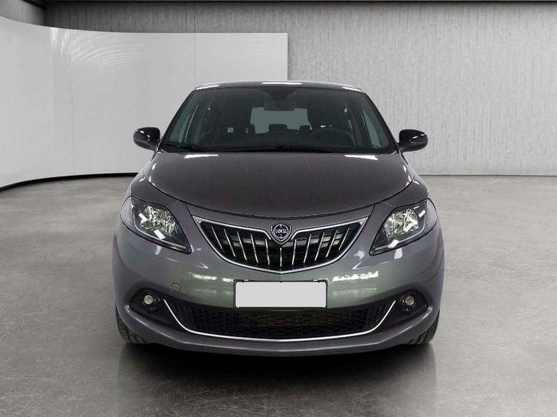 Lancia Ypsilon 1.0 firefly hybrid Gold s&s 70cv