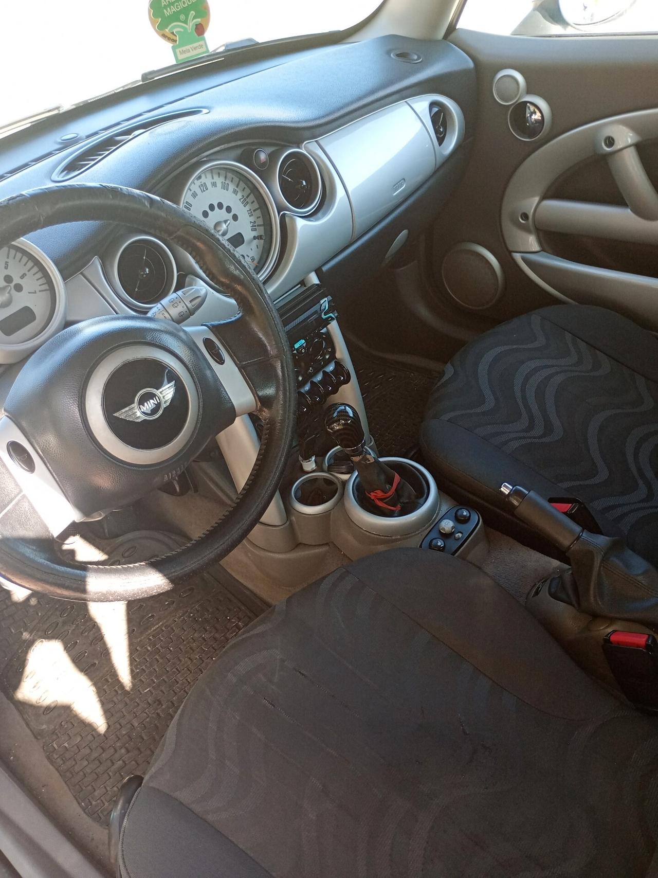 Mini 1.4 tdi One D de luxe