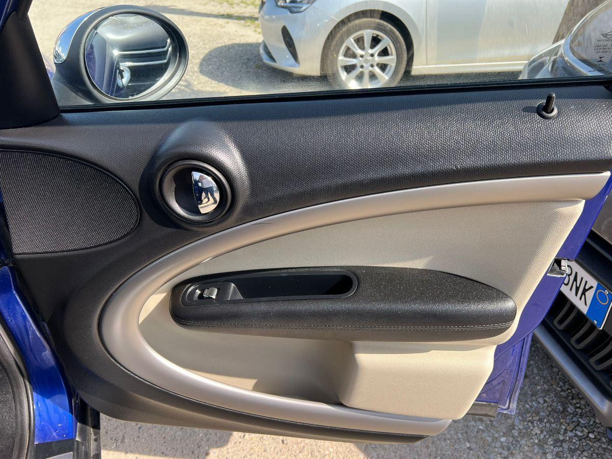 MINI - Countryman -1.6 One D