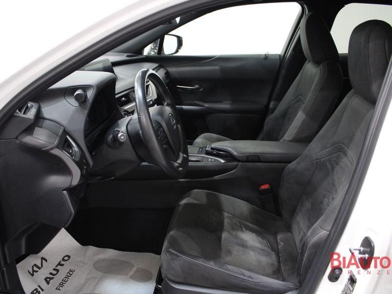 Lexus UX UX 250h 2.0 Executive 2wd cvt