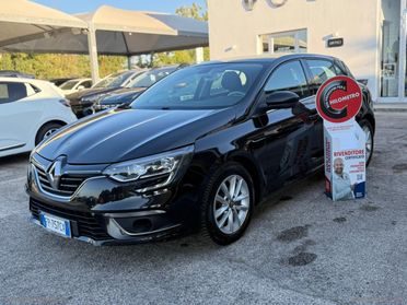 RENAULT Mégane dCi 8V 110 CV EDC Energy Bose