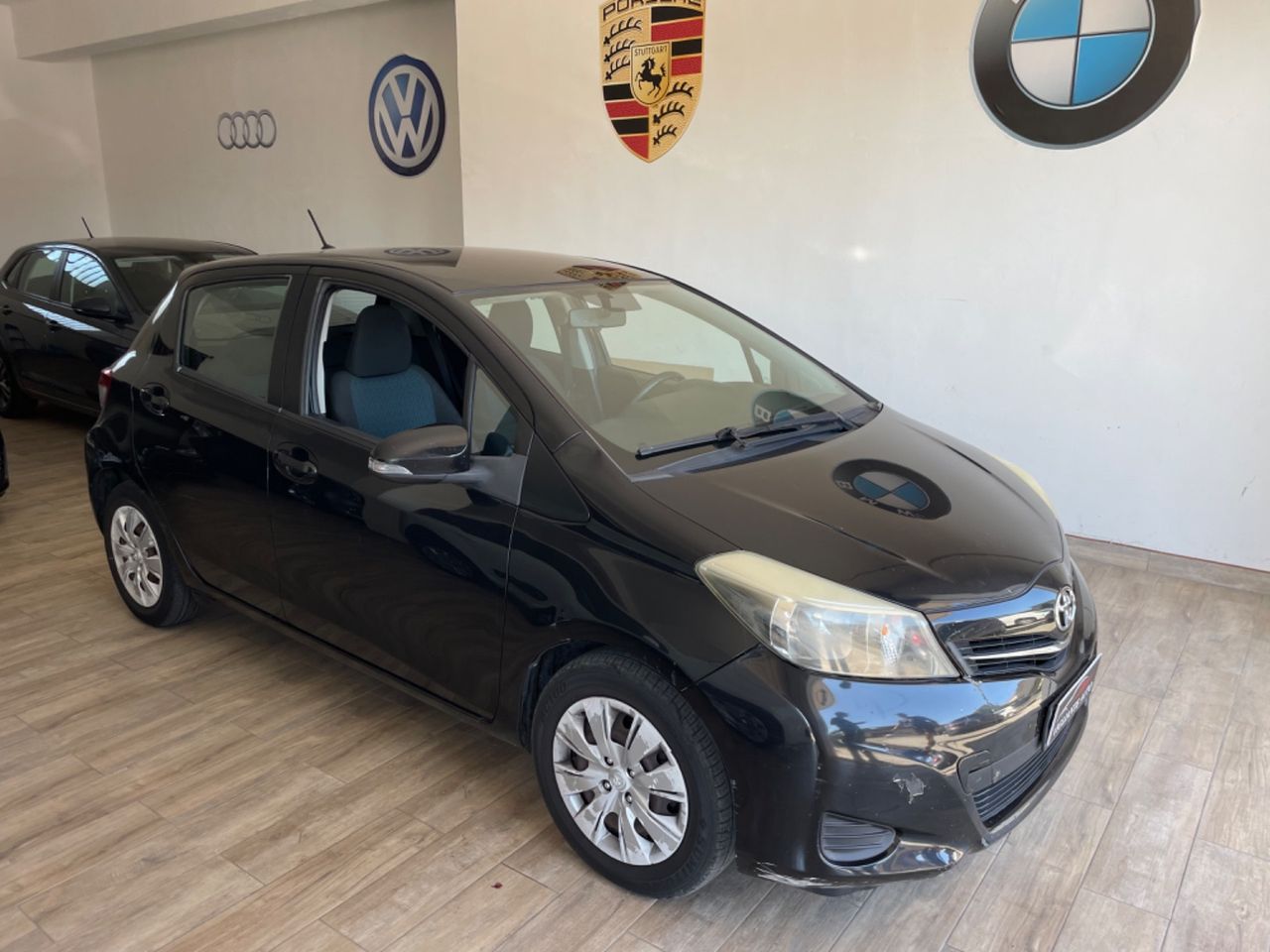 Toyota Yaris 1.0 5 porte Lounge