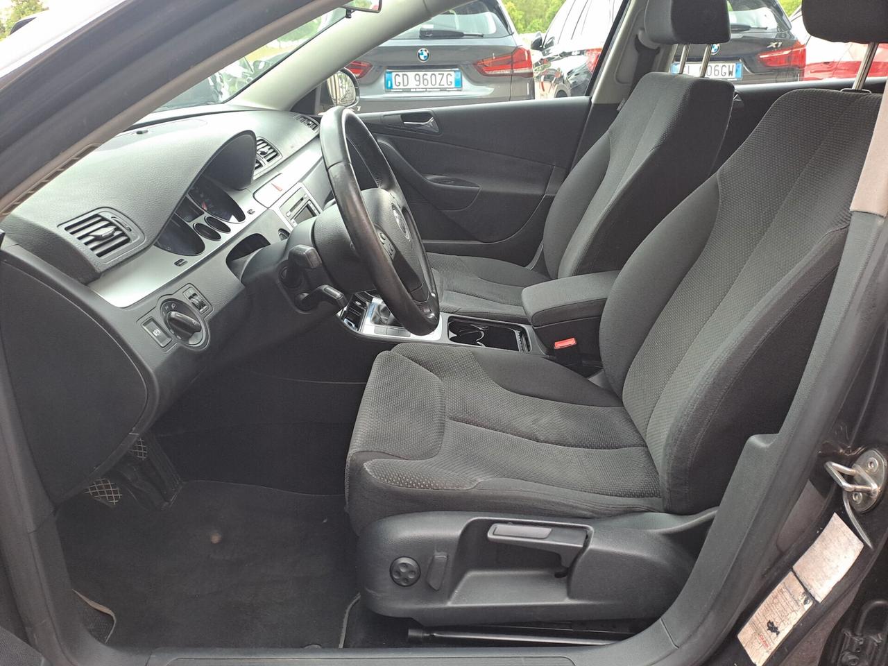Volkswagen Passat 2.0 TDI DPF Var. Comfortline