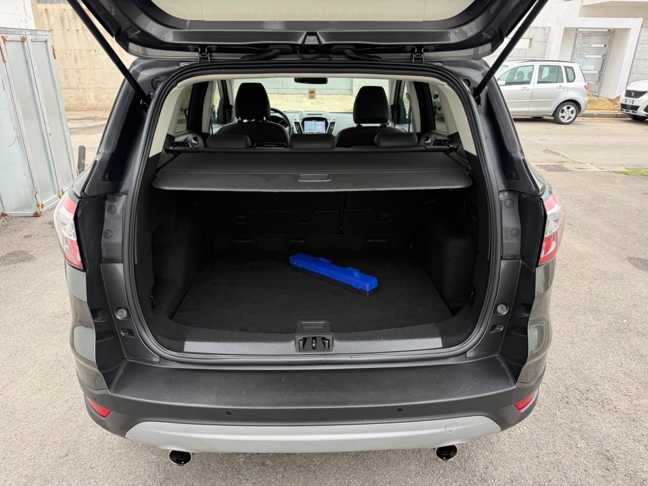 Ford Kuga 1.5 TDCI 120 CV Cambio Automatico