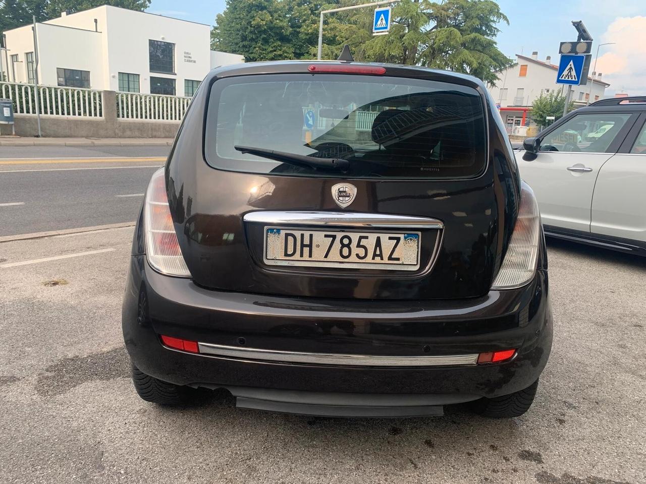 Lancia Ypsilon 1.2 benz Neopatentati