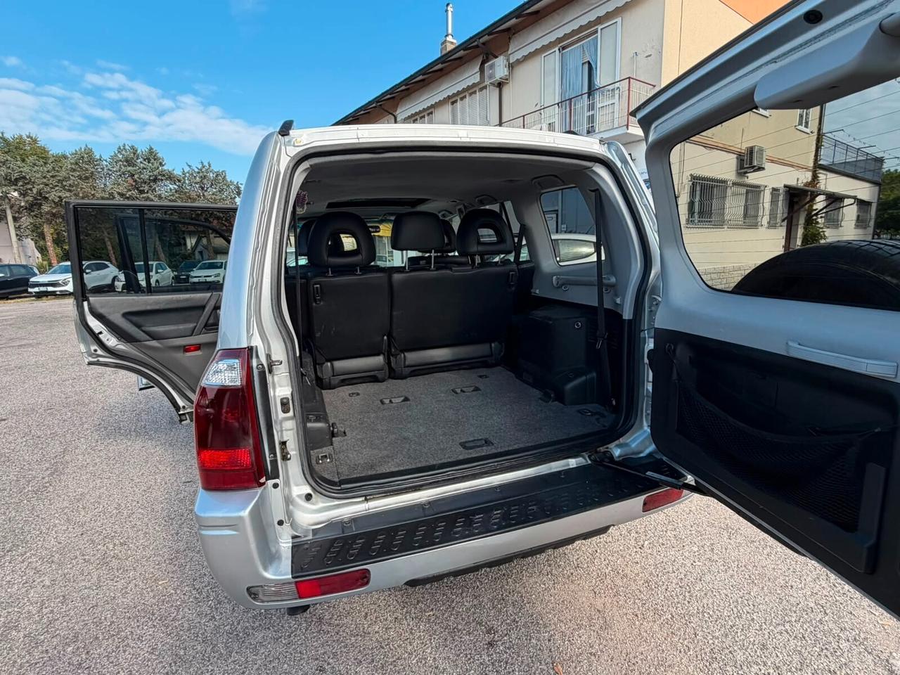 Mitsubishi Pajero 3.2 16V DI-D 5p. GLS1