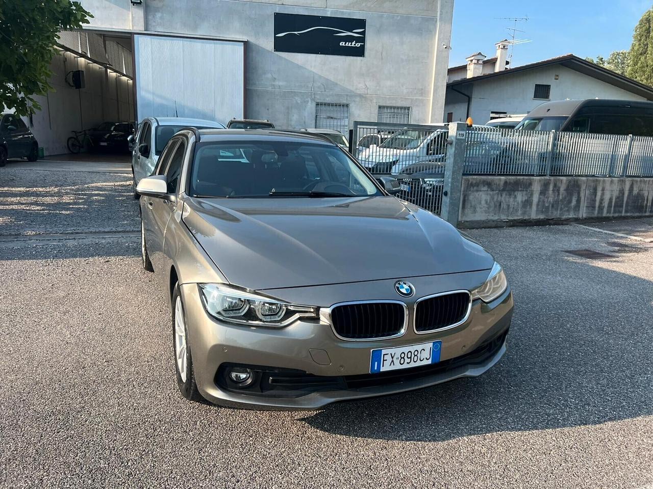 Bmw 320 320d Touring Business Advantage aut.