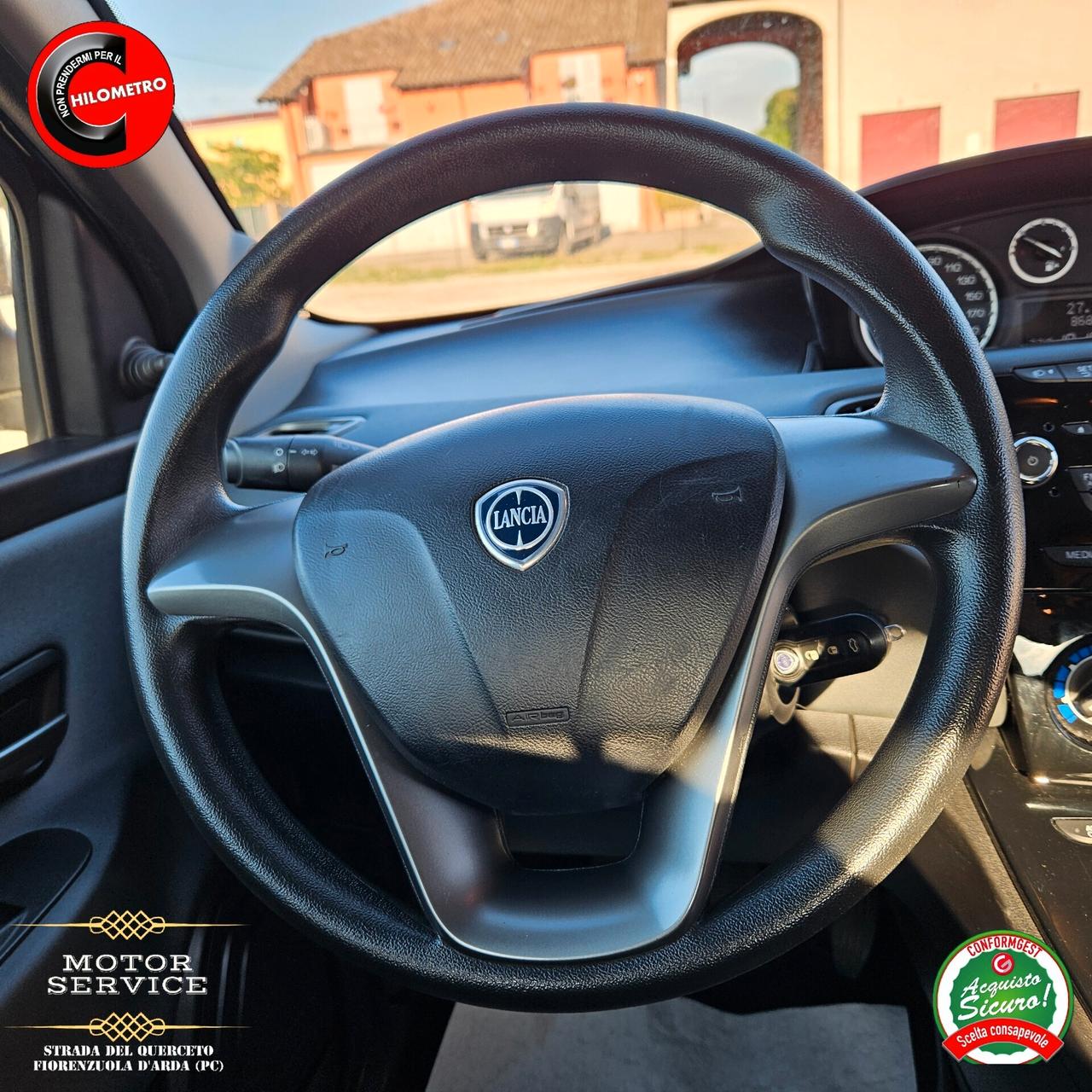 Lancia Ypsilon 1.2 69 KM DOCUMENTATI DA 79€ MESE