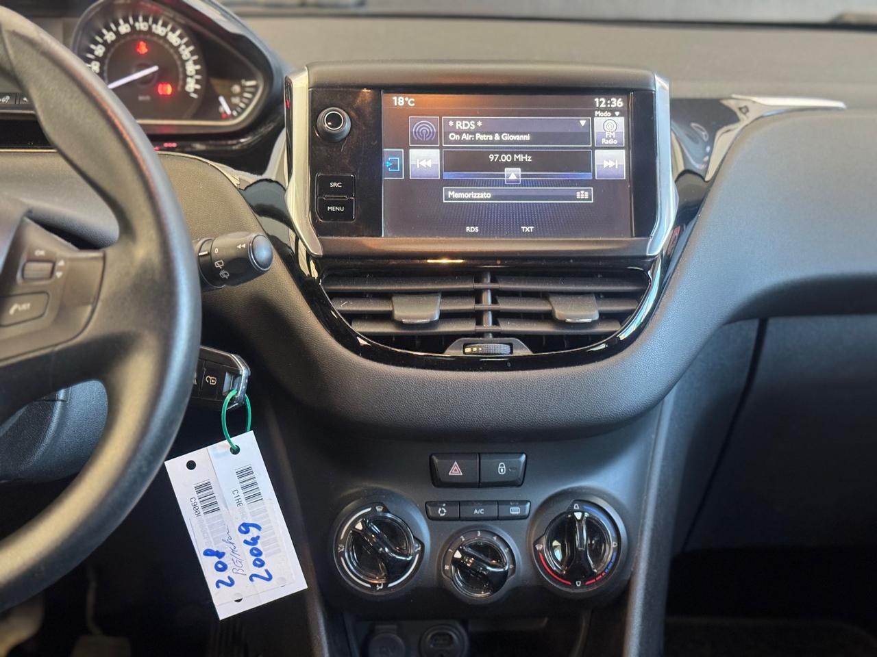 Peugeot 208 BlueHDi 75 5 porte Allure