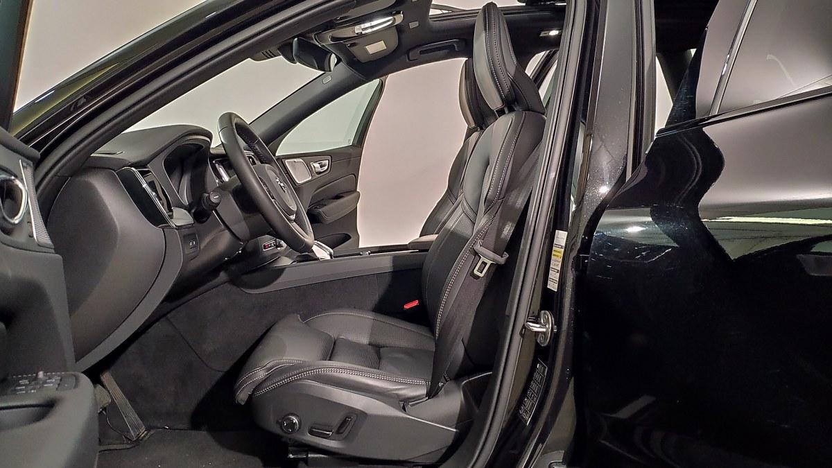 VOLVO Xc60 T6 Plug-In Hybrid Awd Automatico Ultra Black Ed.