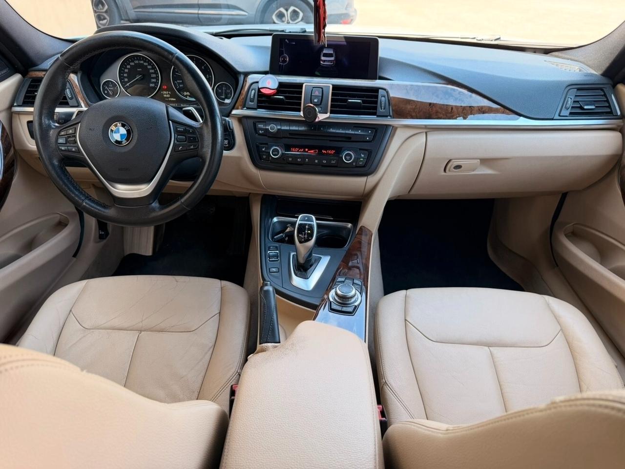 Bmw 330 330dA Luxury