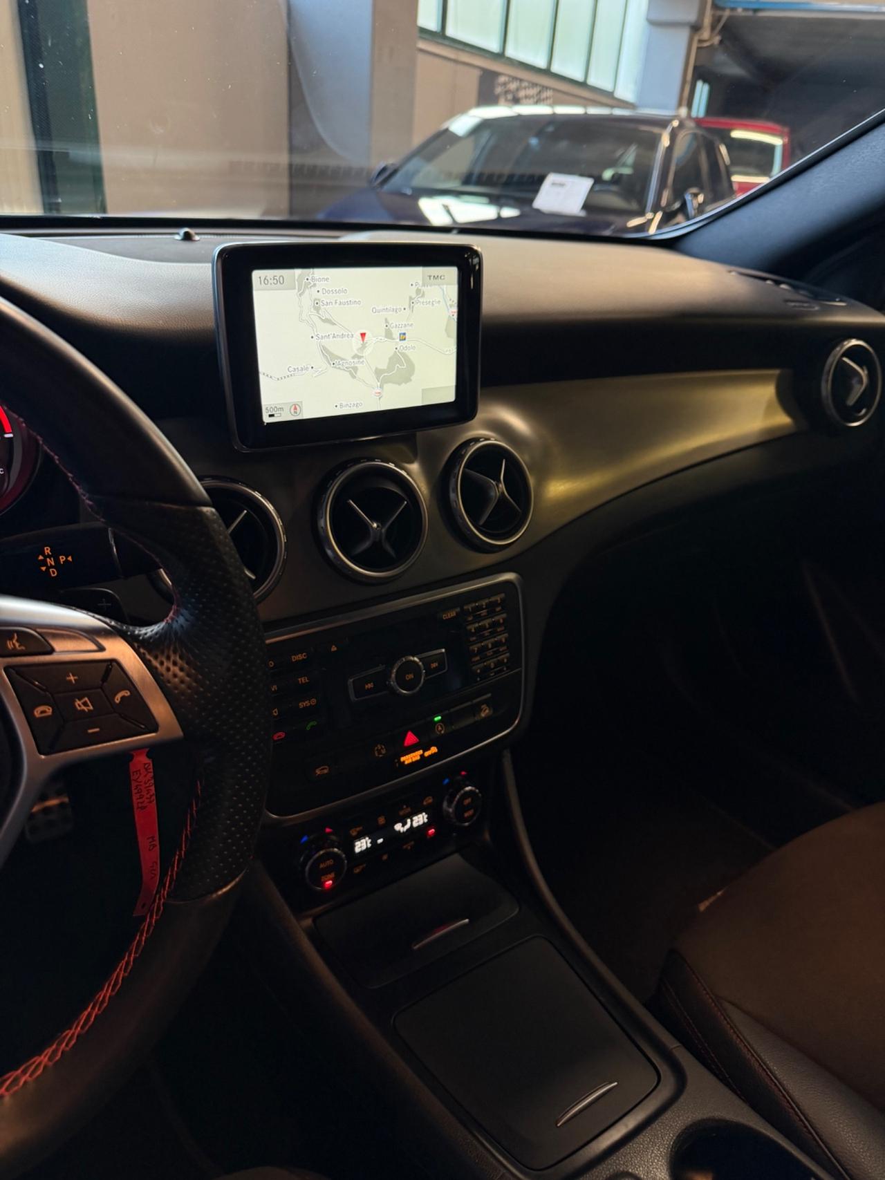 Mercedes-benz GLA 200d 4MATIC PREMIUM UNICOPR