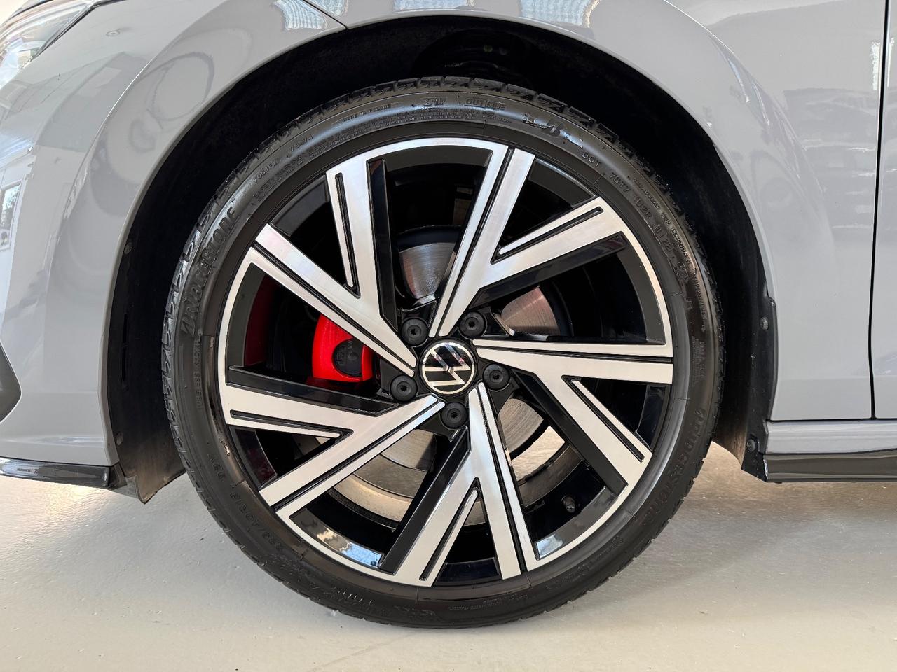 Volkswagen Golf 1.5 eTSI 150 CV DSG R-Line TETTO