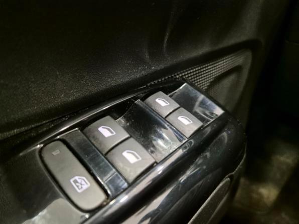 Citroen C3 1.2 puretech Shine 82cv - NEOPATENTATI - Cam - Carplay