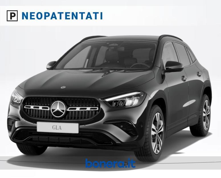 Mercedes GLA 180 180 Progressive Extra 7G-DCT