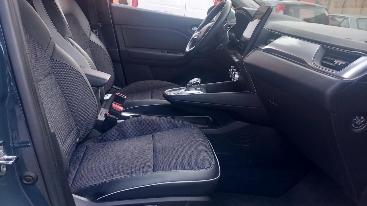 Renault Captur 1.6 Full Hybrid E-Tech Auto