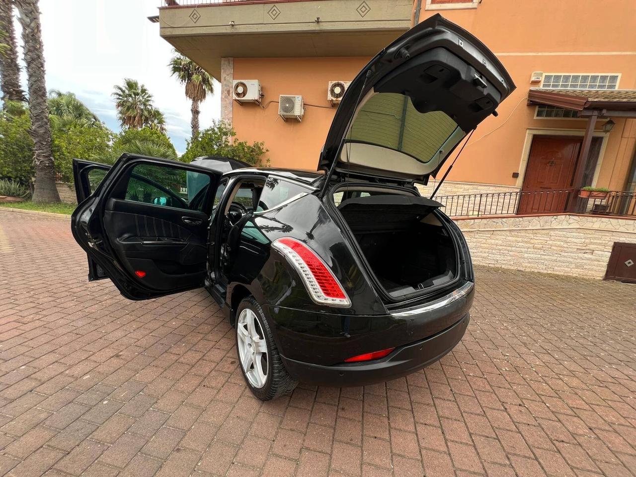 Lancia Delta 2.0 MJT DPF Executive