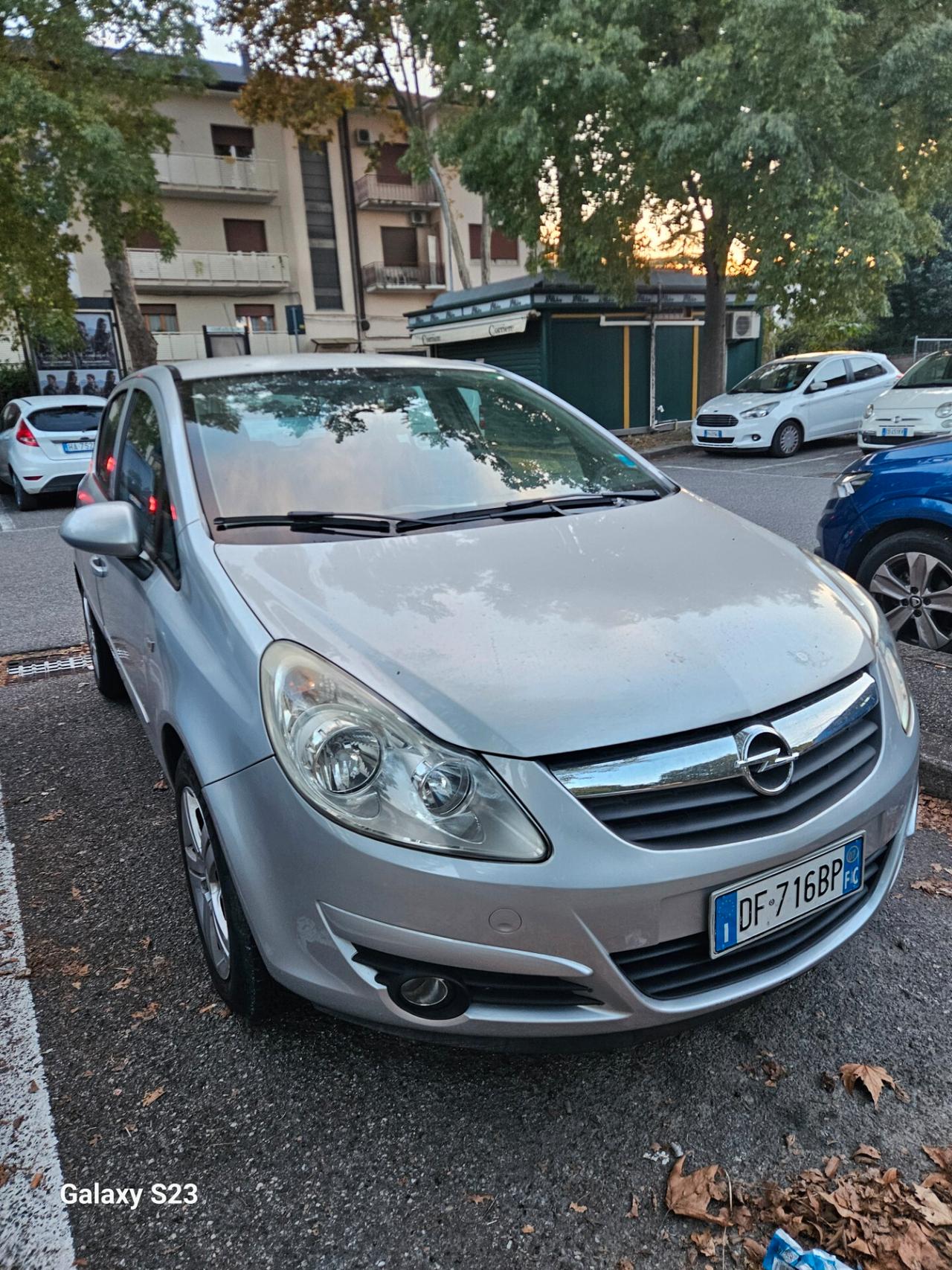 Opel Corsa 1.2 5 porte
