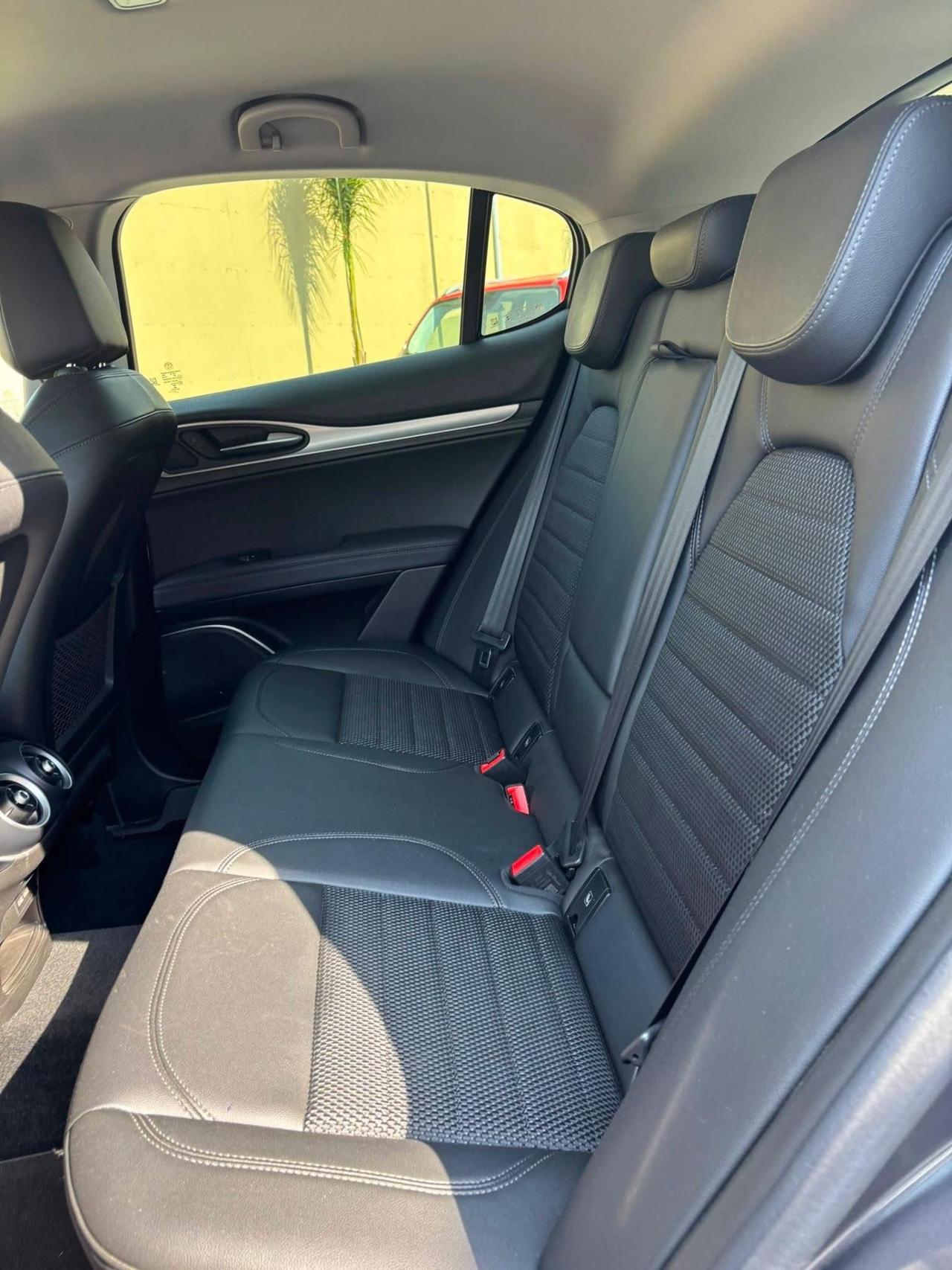Alfa Romeo Stelvio 2.2 Turbodiesel 190 CV AT8 Q4 Sprint