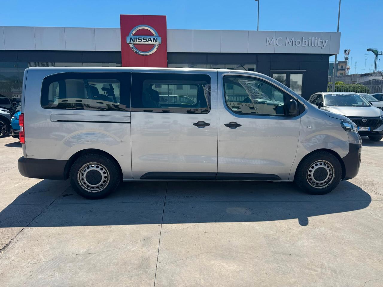 OPEL VIVARO 1.5D 120CV 9 POSTI PASSO LUNGO IVA