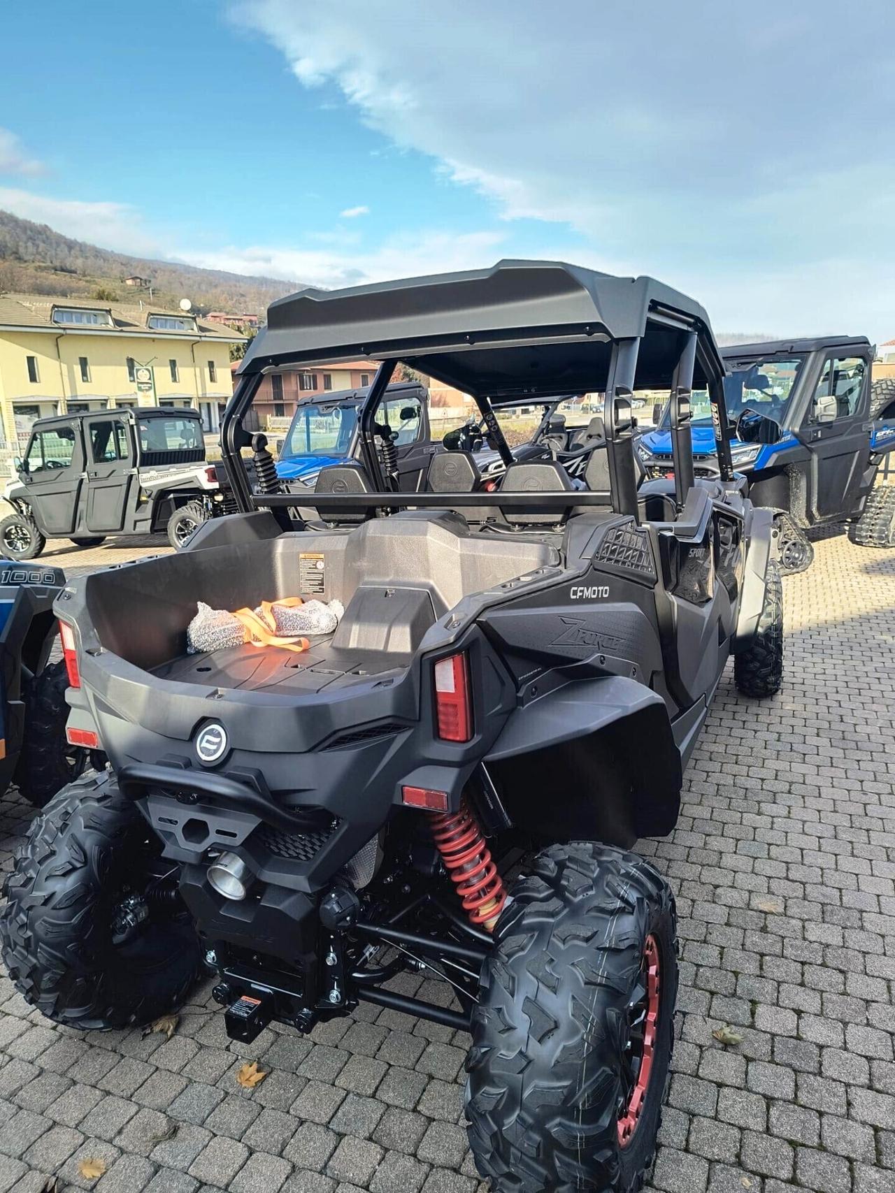 CFMOTO ZFORCE 950 SSV 4 POSTI Z950