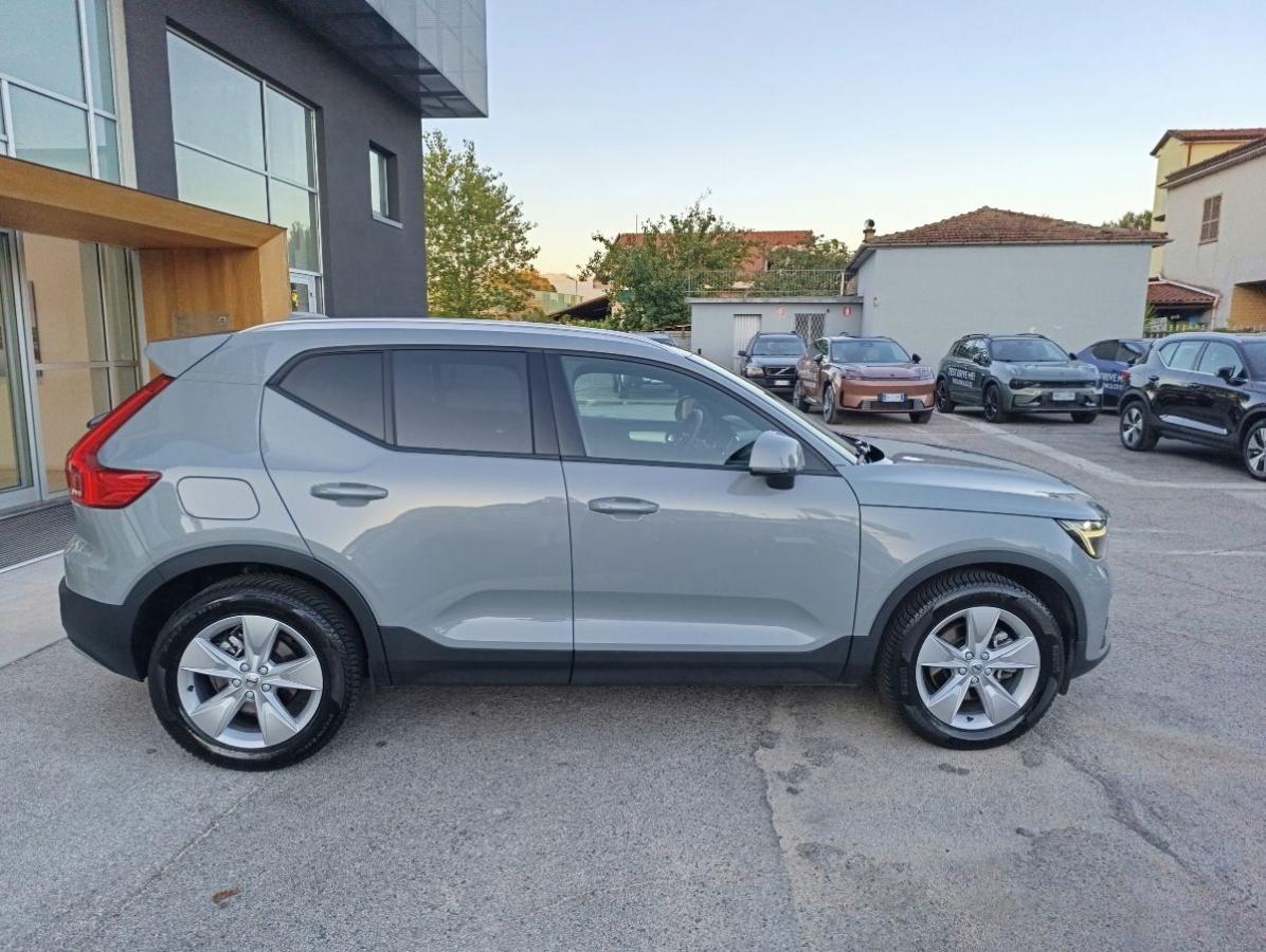 VOLVO - XC40 B3 CORE AUTOMATICO