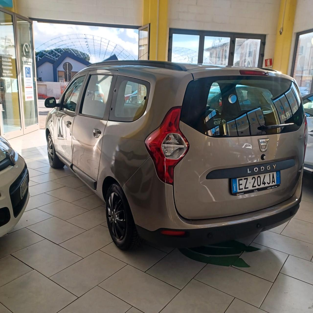 7 POSTI DACIA LODGY 1.5 DIESEL BEN CONSERVATA