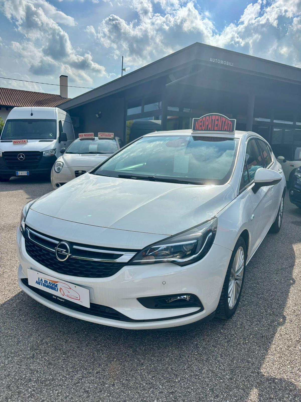 Opel Astra 1.0 ecoFLEX Start&Stop 105cv Sports NEOPATENTATI