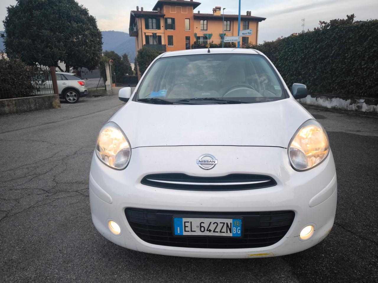 NISSAN MICRA 1,2 BENZ- CAMBIO AUTOMATICO-KM 78000-