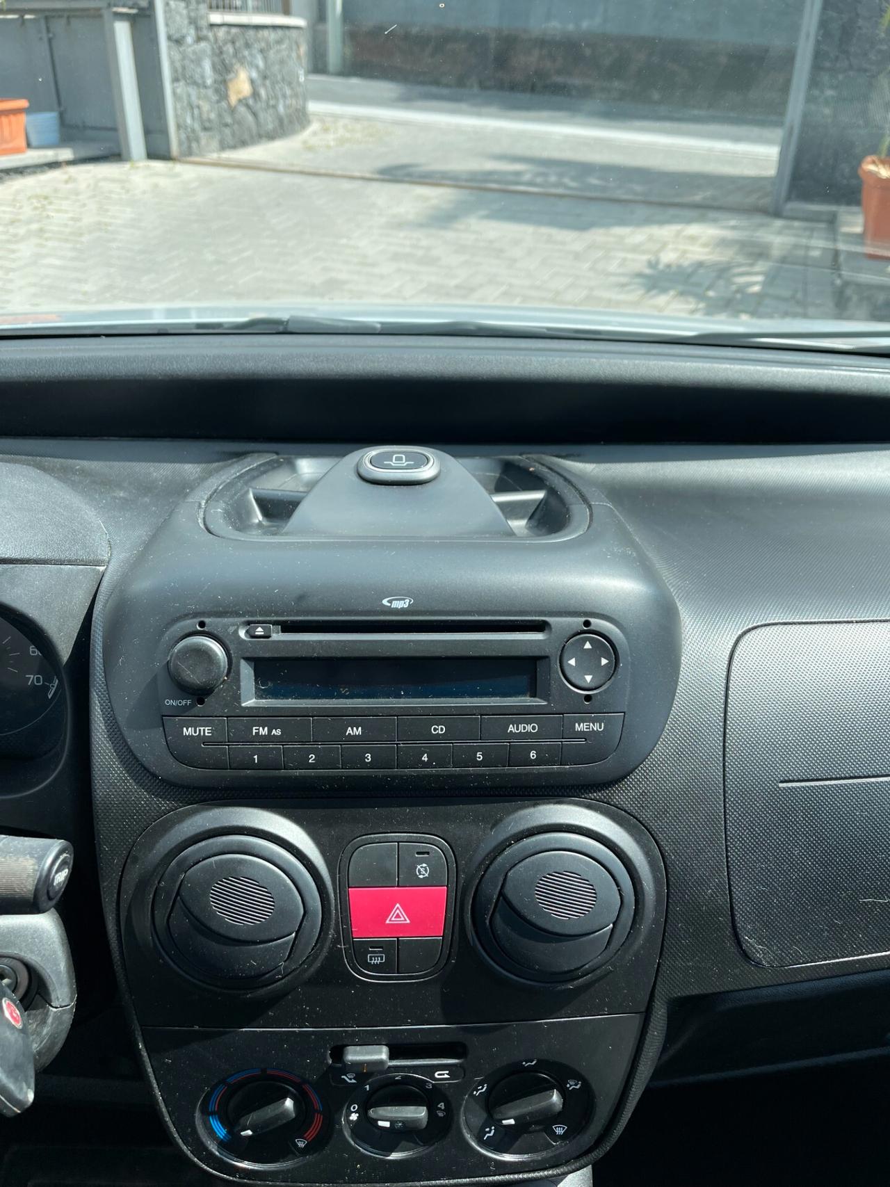 Fiat Qubo 1.3 MJT 75 CV Trekking