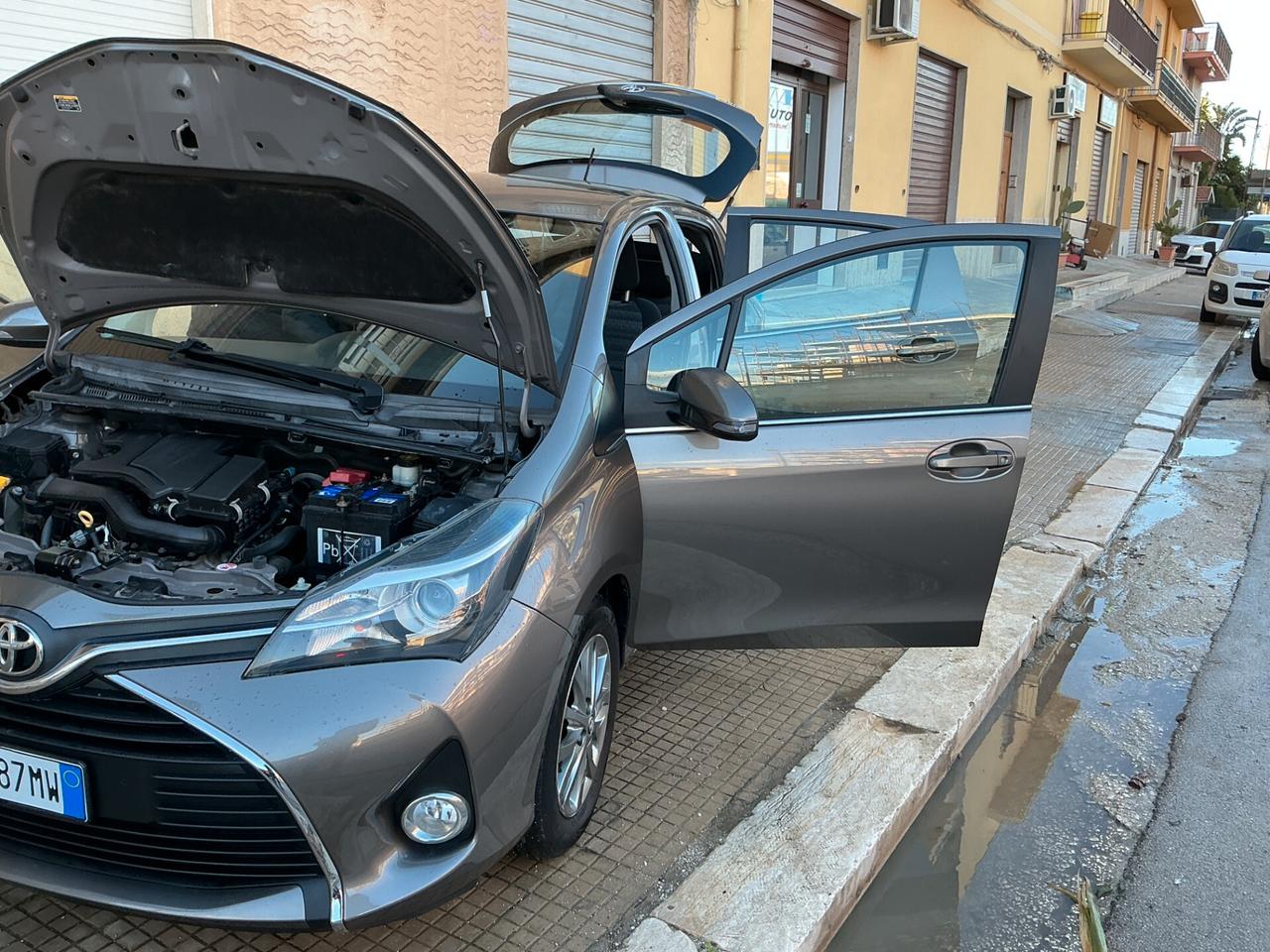 Toyota Yaris 1.0 5 porte Active