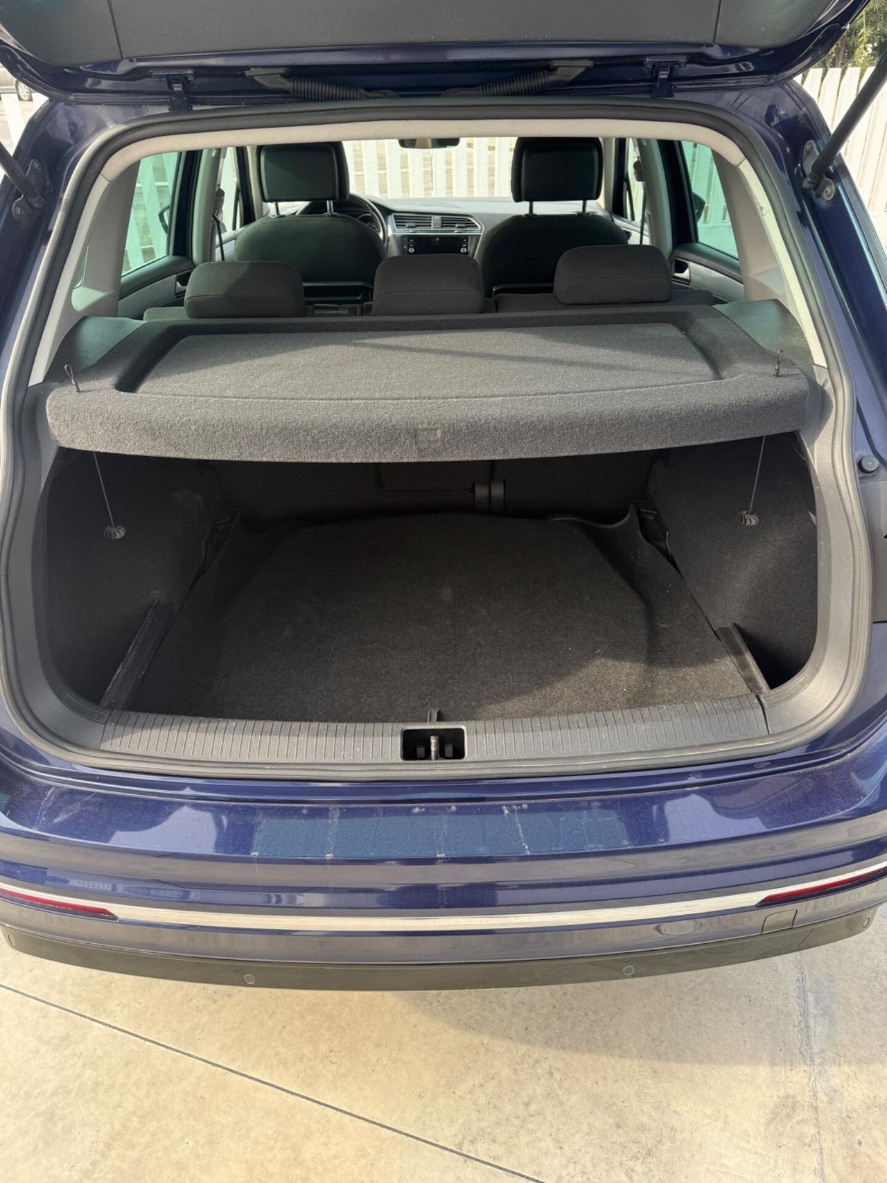 Volkswagen Tiguan 2.0 BiTDI SCR DSG 4MOTION Executive R-Line BMT