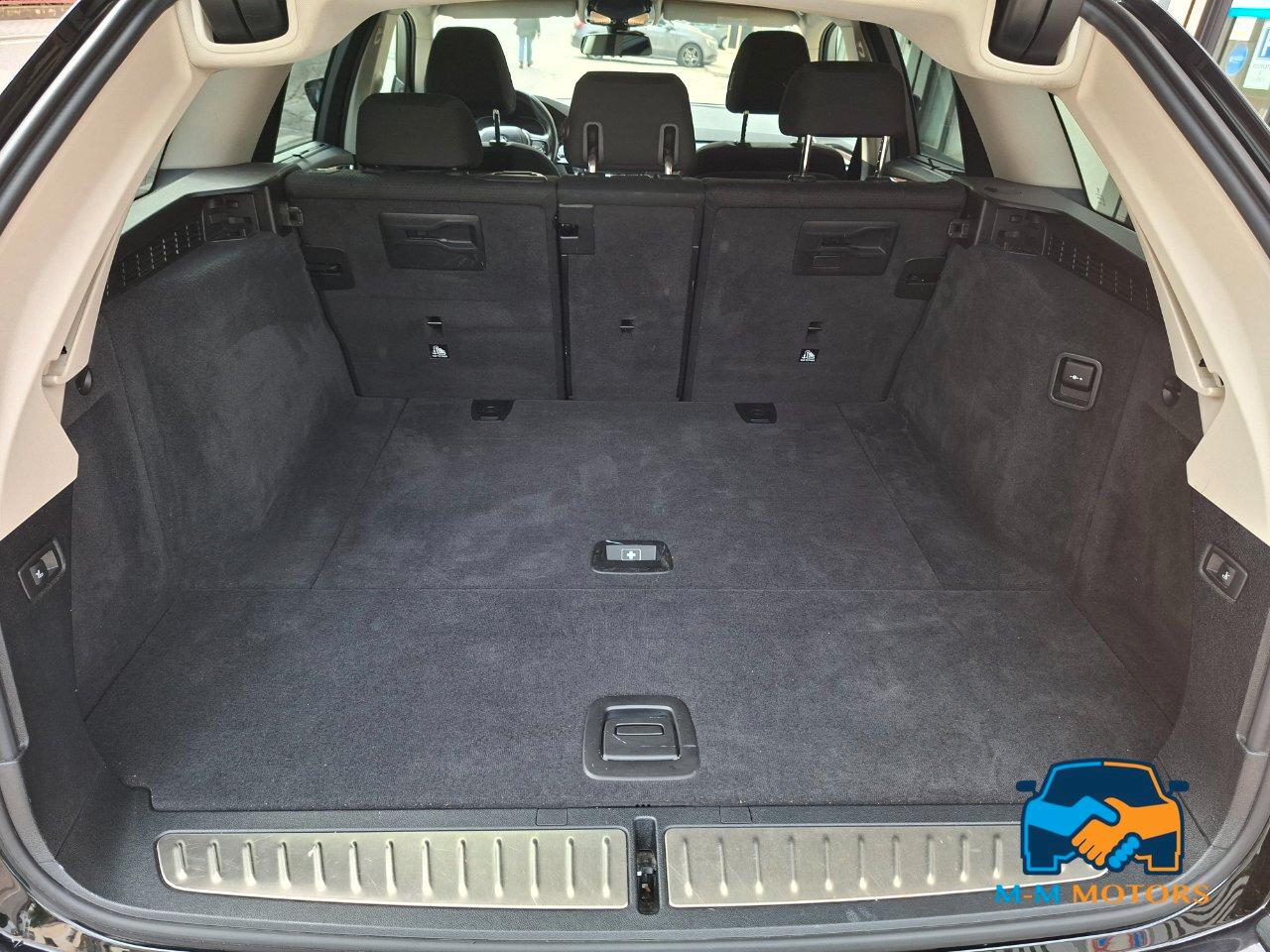 BMW 520 d Touring Luxury doppio treno di gomme
