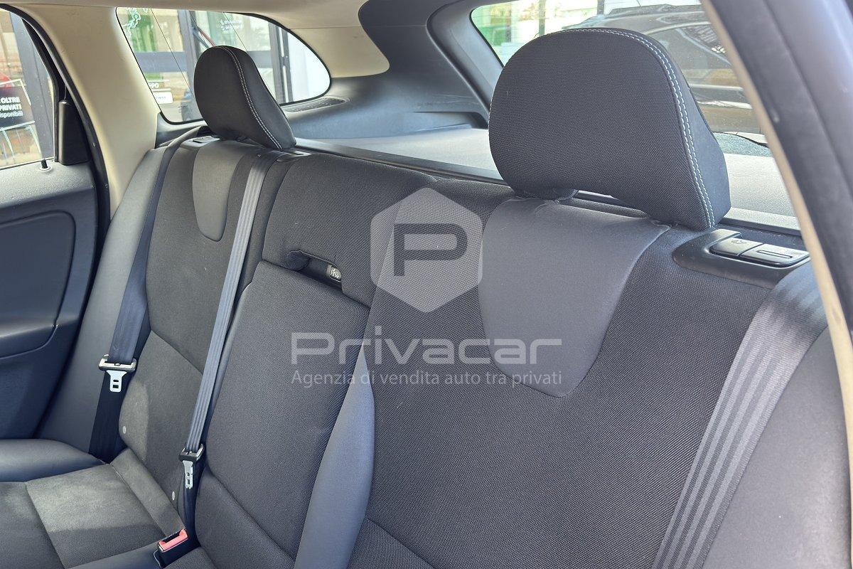 VOLVO XC60 2.4 D 163 CV AWD Geartronic Momentum