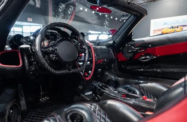 PAGANI Huayra HUAYRA ROADSTER V12 764HP 1/100
