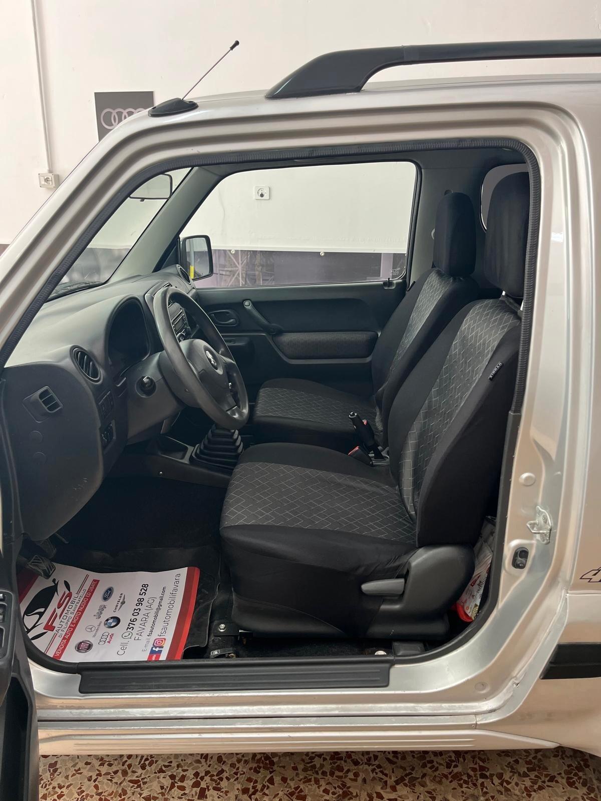 Suzuki Jimny 1.3i 16V cat 4WD JLX