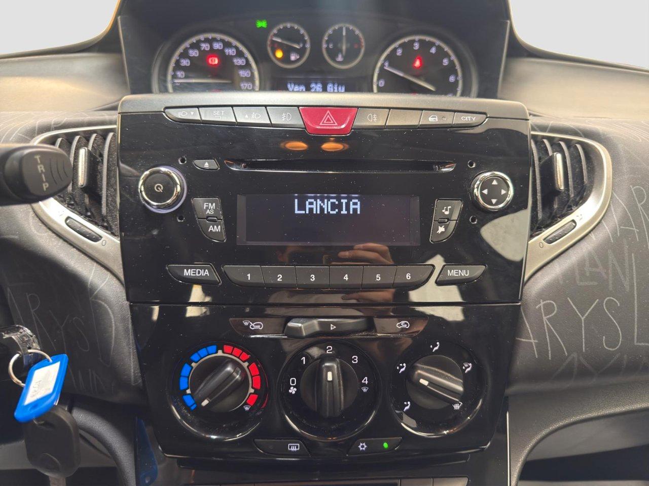 Lancia Ypsilon 5 Porte Ypsilon 1.2 8v Gold s&s 69cv E6