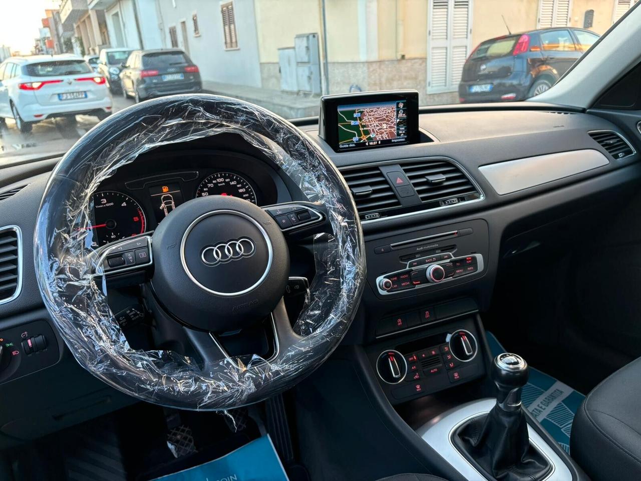 Audi Q3 2.0 TDI 120cv NEOPATENTATI - 2016