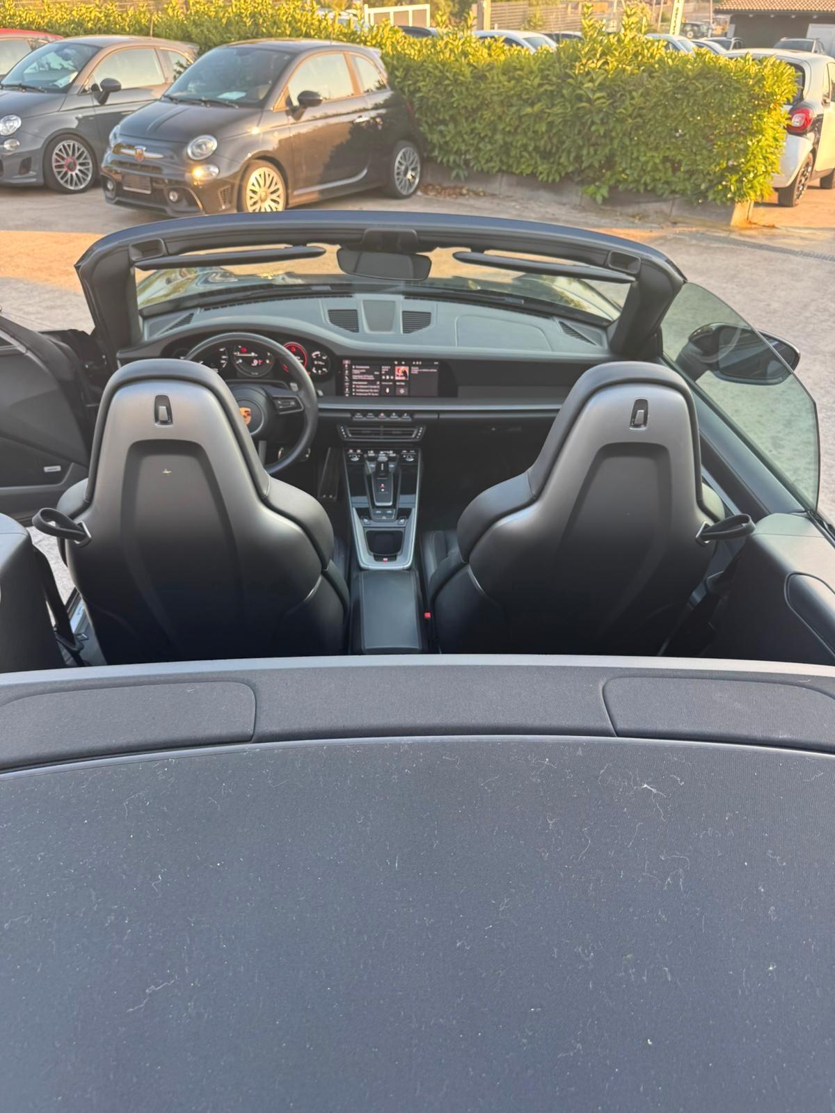 Porsche 911 Carrera S Cabriolet in garanzia solo 22.000km