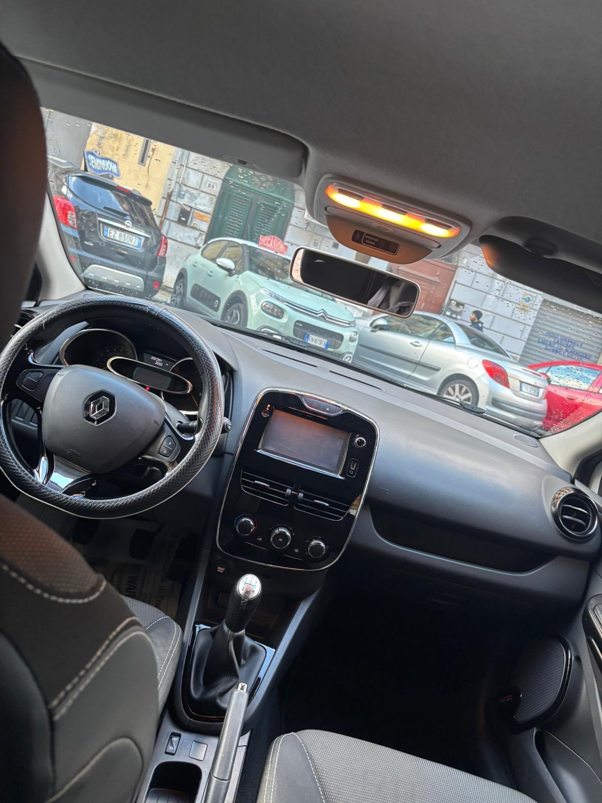 Renault Clio 1.2 75CV GPL 5 porte Live FINANZIABILE NEOPATENTATI