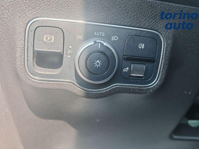 Mercedes-Benz GLB GLB 200 d Automatic Business